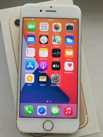 Лот: 17128694. Фото: 1. iphone 7 32 Gb Gold. Смартфоны