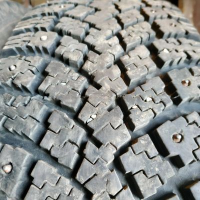 Лот: 14943258. Фото: 1. Nokian Hakkapelliita-1 R15 205... Шины