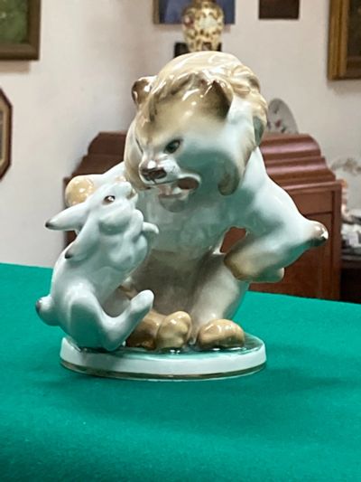 Лот: 18578847. Фото: 1. Статуэтка фарфор Заяц во Хмелю... Фарфор, керамика