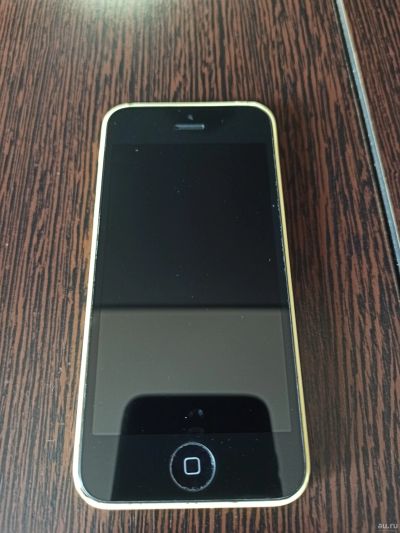 Лот: 18261460. Фото: 1. Смартфон iPhone 5C Желтый, возможен... Смартфоны