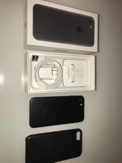 Лот: 11490760. Фото: 1. iPhone 7 32Gb в идеале. Смартфоны
