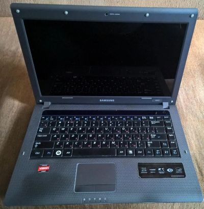 Лот: 7589870. Фото: 1. Samsung NR-R425-JS04RU на восстановление. Ноутбуки