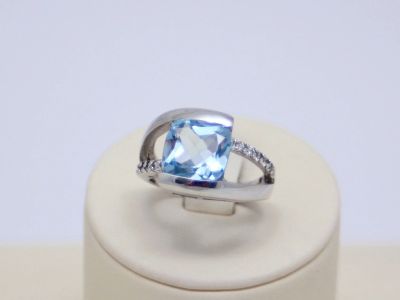 Лот: 14730474. Фото: 1. СЕРЕБРЯНОЕ КОЛЬЦО С ТОПАЗОМ 5... Кольца, перстни