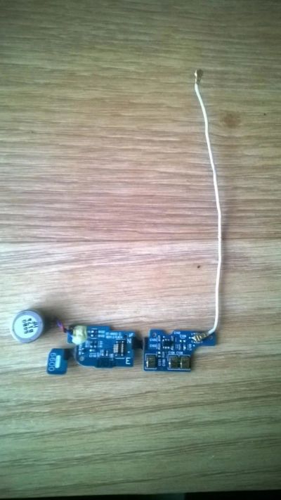Лот: 9783760. Фото: 1. Samsung GT-I9003(Шлейф антенну... Шлейфы, разъёмы