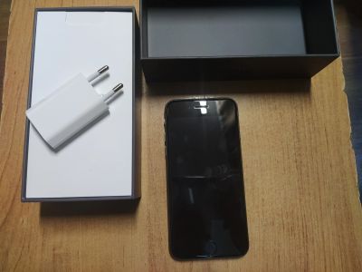 Лот: 17101164. Фото: 1. iPhone 8 64Gb. Смартфоны