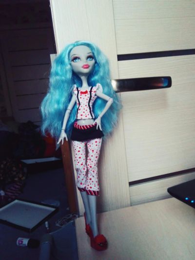 Лот: 7084393. Фото: 1. Кукла Monster High, Гулия Йелпс. Куклы и аксессуары