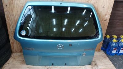 Лот: 19306440. Фото: 1. Дверь задняя багажника Mazda Demio... Кузов