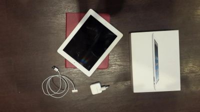 Лот: 5629899. Фото: 1. Apple iPad 2 16 GB Wi-Fi 3G. Планшеты