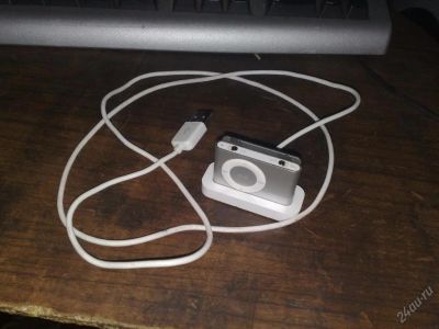 Лот: 123486. Фото: 1. iPod shuffle 1gb. Плееры