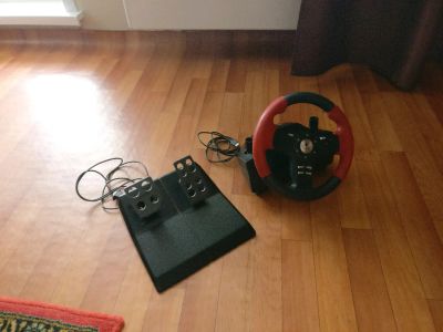 Лот: 11750499. Фото: 1. Руль Logitech Formula Force. Рули, джойстики