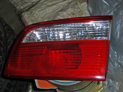 Лот: 18729148. Фото: 1. Фонарь вставка багажника Mazda... Оптика и освещение