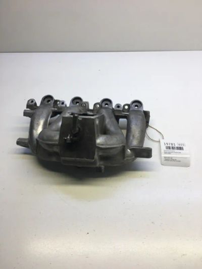 Лот: 20380864. Фото: 1. Коллектор впускной Nissan Cube... Двигатель и элементы двигателя