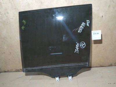 Лот: 21396149. Фото: 1. стекло двери Suzuki Escudo TDA4W. Кузов