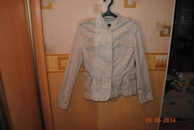 Лот: 4148056. Фото: 1. Ветровка-пиджак р.42-44. Верхняя одежда