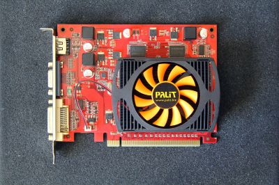 Лот: 17625366. Фото: 1. Видеокарта Palit GeForce GT240... Видеокарты