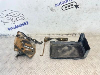 Лот: 25530123. Фото: 1. крепление аккумулятора Honda Civic... Двигатель и элементы двигателя