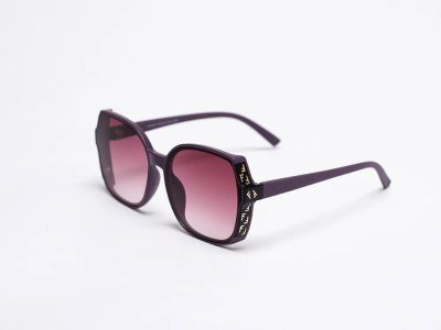 Лот: 19664522. Фото: 1. Очки Fendi. Очки солнцезащитные