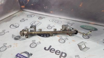 Лот: 23588954. Фото: 1. Регулятор давления топлива Toyota... Топливная система