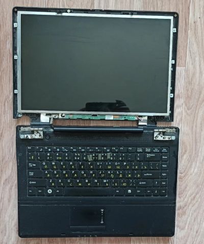Лот: 22530222. Фото: 1. Ноутбук RoverBook Voyager E412... Клавиатуры для ноутбуков