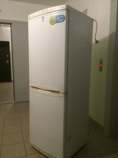 Лот: 6568808. Фото: 1. Холодильник LG grs349sqf. Холодильники, морозильные камеры