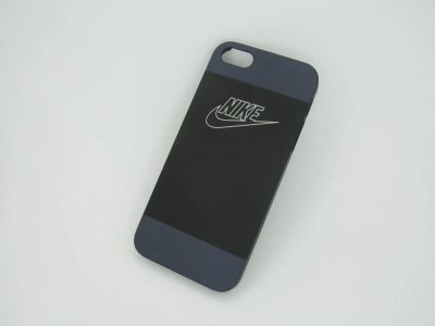 Лот: 4139449. Фото: 1. Чехол для iPhone 4 Nike с покрытием... Чехлы, бамперы