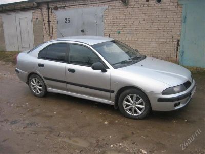 Лот: 993475. Фото: 1. продам Митсубиси Каризма 2002г... Автомобили