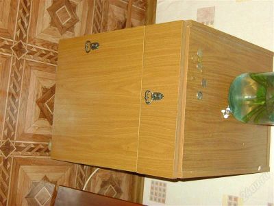Лот: 1151410. Фото: 1. тумбочка. Стойки и тумбы для аппаратуры