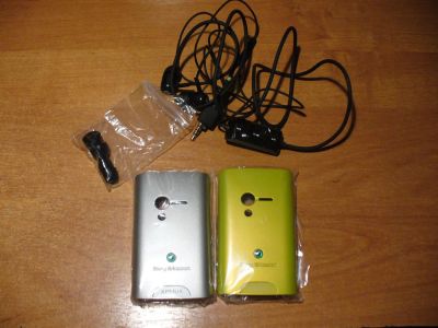 Лот: 3355362. Фото: 1. Наушники,панельки Xperia X10 mini. Красноярск