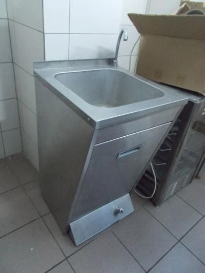 Лот: 4792405. Фото: 1. Мойка с педалью. Пищевое