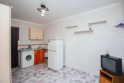 Лот: 25357593. Фото: 1. 1-комн. комната , Красноярск улица... Квартиры, студии