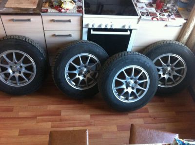 Лот: 5344794. Фото: 1. Литье R15 с зимней резиной 4 шт... Шины на дисках