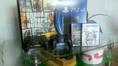 Лот: 5067917. Фото: 1. sony playstation 4. Игровые приставки, консоли