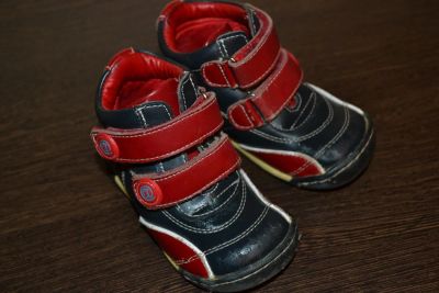 Лот: 3761169. Фото: 1. Демисезонные кожаные ботиночки... Ботинки