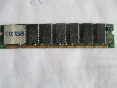 Лот: 3774062. Фото: 1. DIMM 128 Mb Hynix PC133 8 чипов. Оперативная память