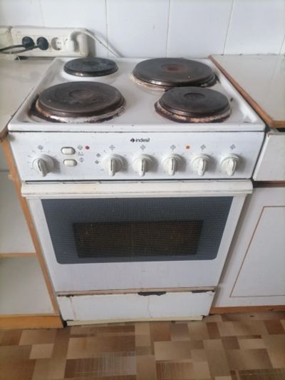 Лот: 25374151. Фото: 1. электрическая плита. Плиты, духовые шкафы, варочные поверхности