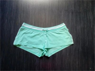 Лот: 9832928. Фото: 1. Женские шорты. Брюки, шорты