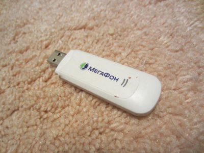 Лот: 6174862. Фото: 1. USB модем Megafon E1550! Продажа... Беспроводные модемы
