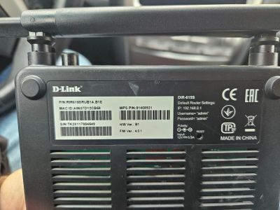 Лот: 24422810. Фото: 1. Wi-fi роутер D-Link DIR-615s. Маршрутизаторы (роутеры)