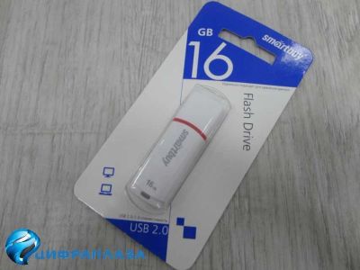 Лот: 14730353. Фото: 1. 16GB накопитель Smartbuy Crown... USB-флеш карты