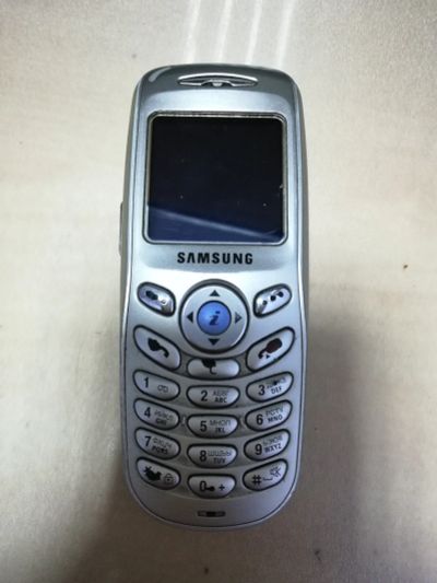 Лот: 16931371. Фото: 1. №1363 . Телефон Samsung SGH-X100... Кнопочные мобильные телефоны