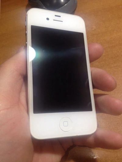 Лот: 7514389. Фото: 1. iphone 4s 16gb sprin. Смартфоны