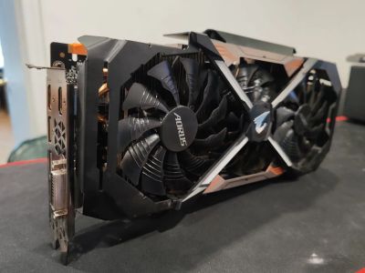 Лот: 25655549. Фото: 1. Видеокарта Gigabyte GeForce GTX... Видеокарты