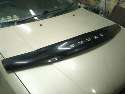 Лот: 11084594. Фото: 1. Мухобойка Nissan Sunny. Детали тюнинга