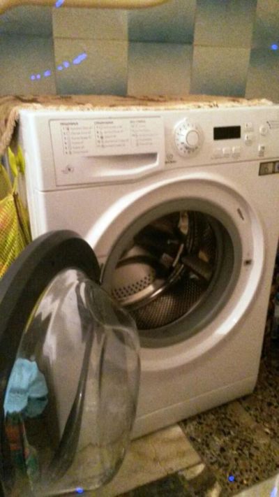 Лот: 8378766. Фото: 1. Продам стиральную машинку Hotpoint-Ariston... Стиральные машины