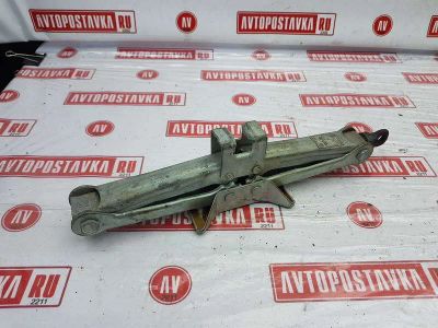 Лот: 20902362. Фото: 1. Домкрат 1000 кг Toyota (б/у). Двигатель и элементы двигателя