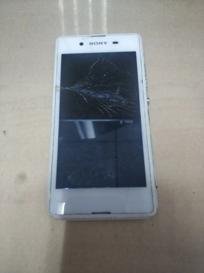 Лот: 19206040. Фото: 1. №1620 Sony Xperia E3 D2212. Смартфоны