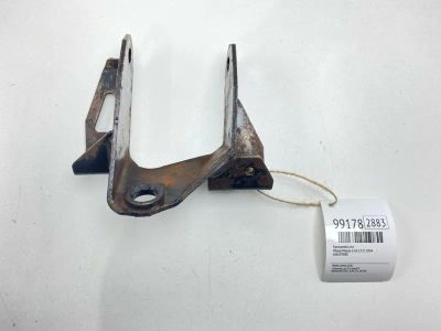 Лот: 24772875. Фото: 1. Кронштейн КПП Mazda Mazda 6 2004... Двигатель и элементы двигателя