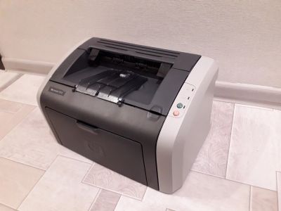 Лот: 17151548. Фото: 1. Принтер hp-1015. Лазерные принтеры