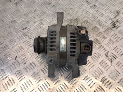 Лот: 24347166. Фото: 1. генератор toyota corolla E150. Двигатель и элементы двигателя