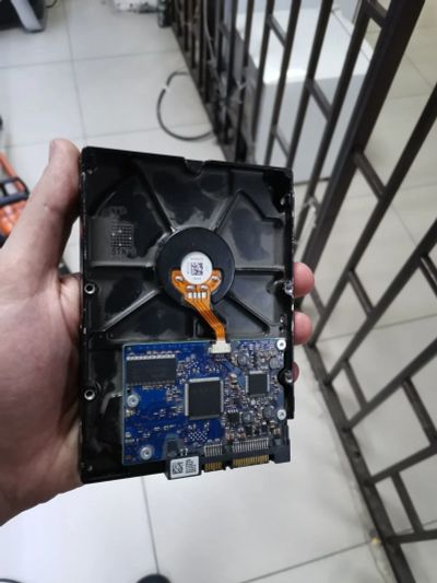 Лот: 17548108. Фото: 1. Жесткий диск hdd. Жёсткие диски (HDD)